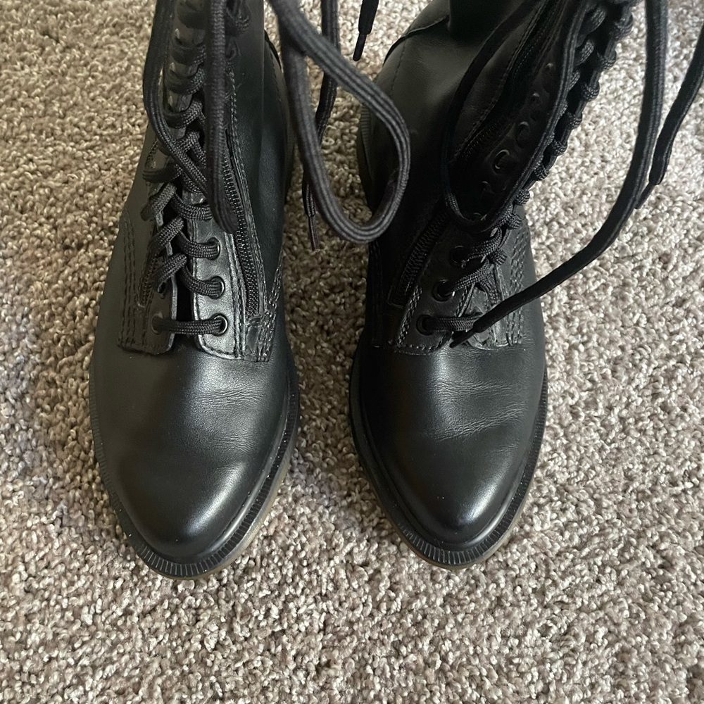 Dr. Martens Black Lace-Up Leather Combat Boots - Women - Picture 4 of 5